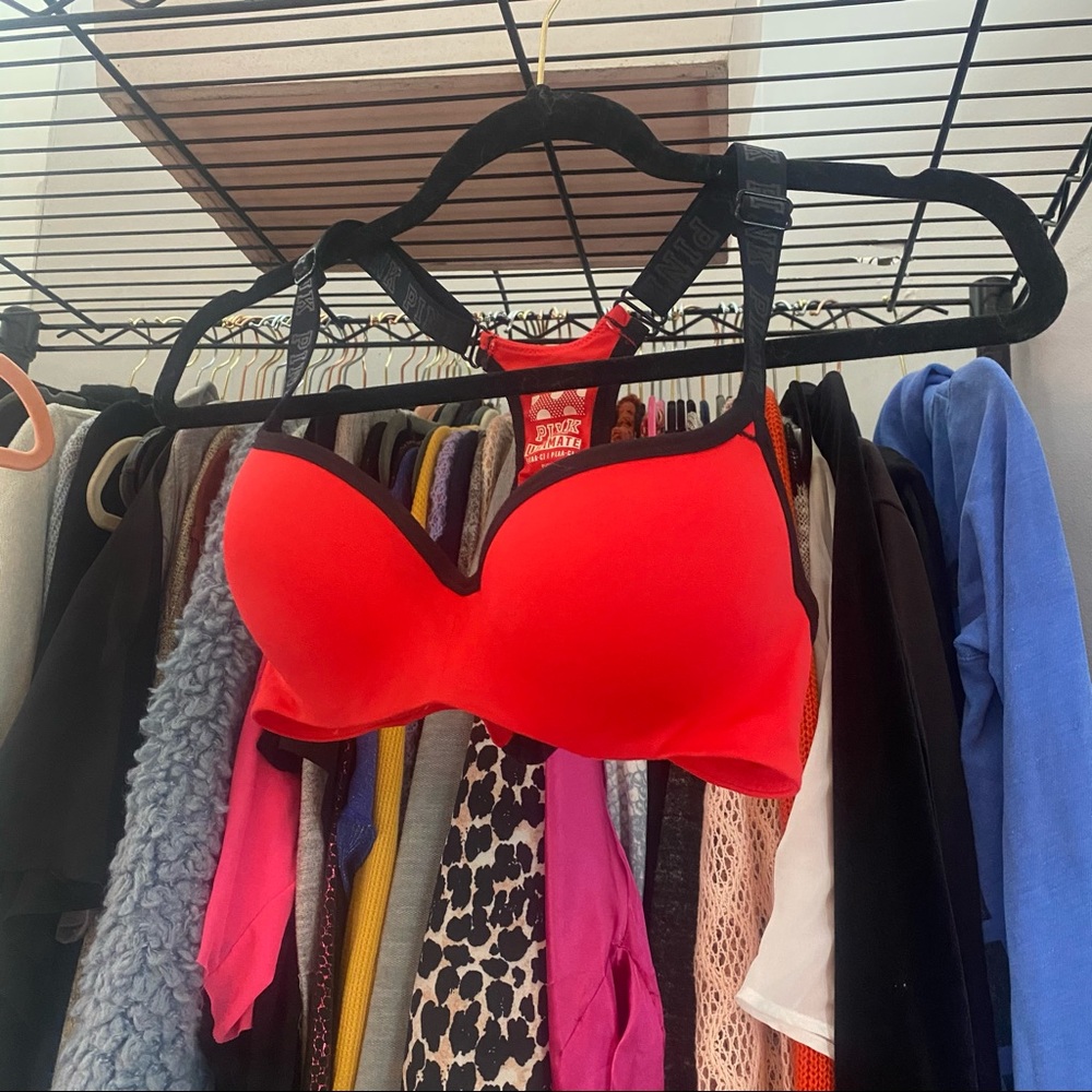 VS Push-up Sports Bra